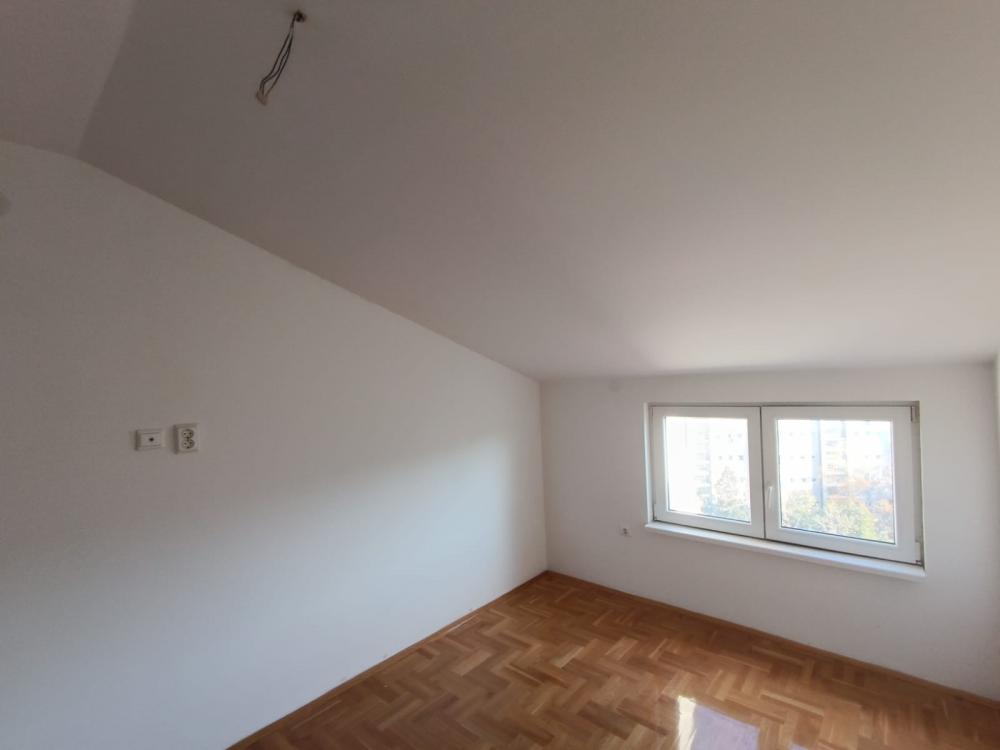 Slika 3 - Prodaja dvoiposobnog stana, U blizini Pravnog fakulteta Niš, lift